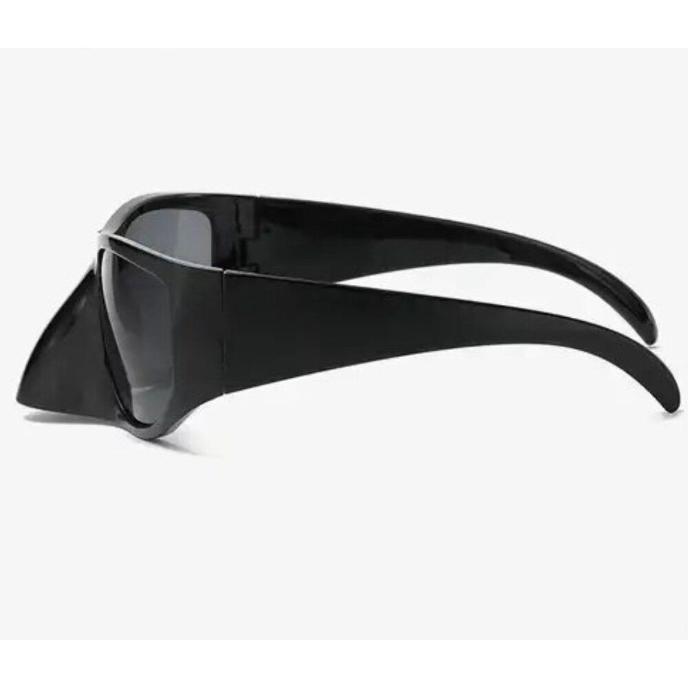 Black Statement Shield Sunglasses - Picture 7 of 12